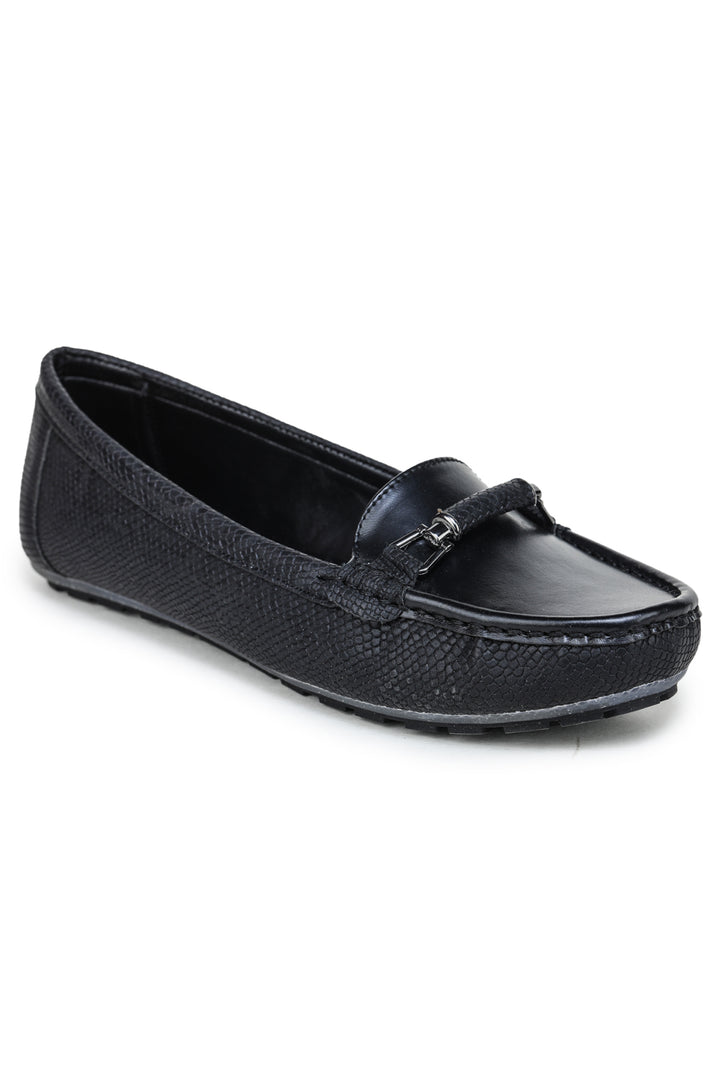Shezone Women Black Loafers