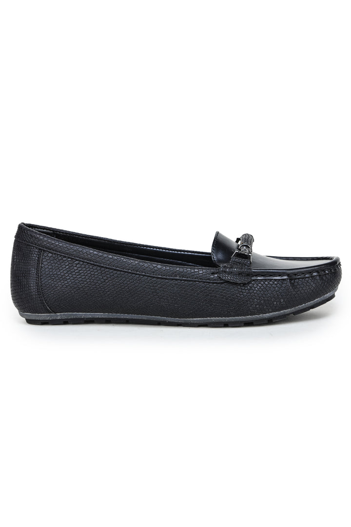 Shezone Women Black Loafers