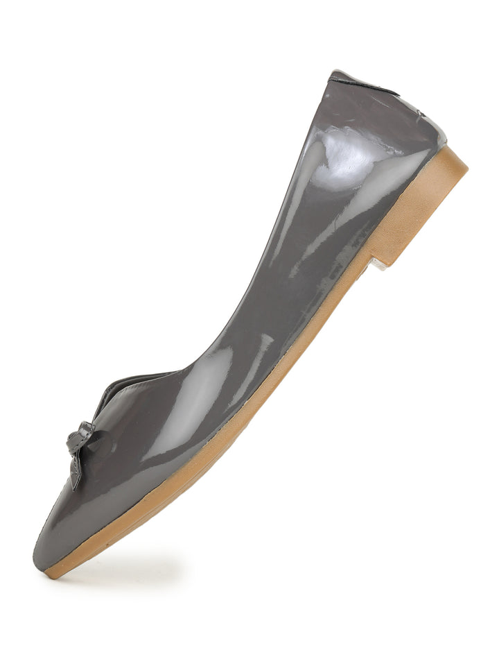 Shezone Grey Women Flats