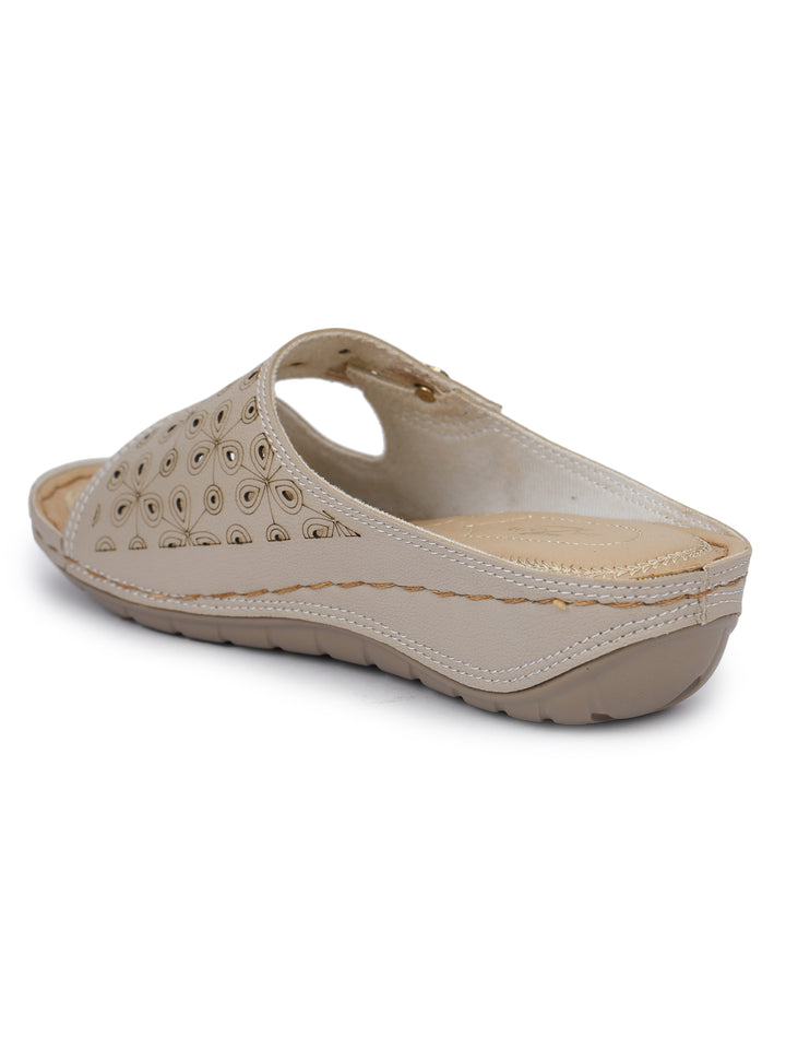 Shezone Cream Women Flats