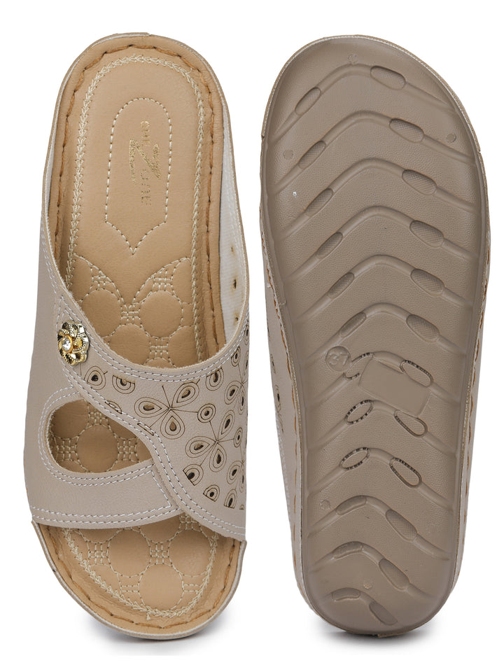 Shezone Cream Women Flats
