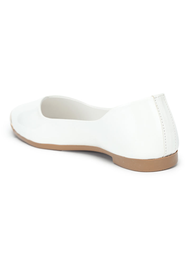 Shezone Women White Flats