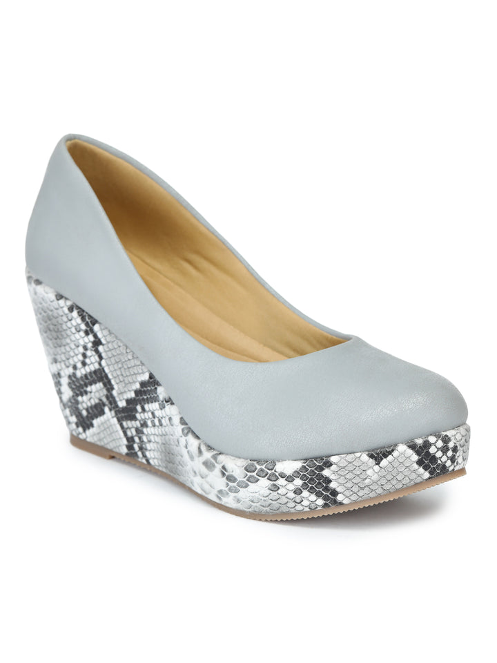 Shezone Women Grey Heels
