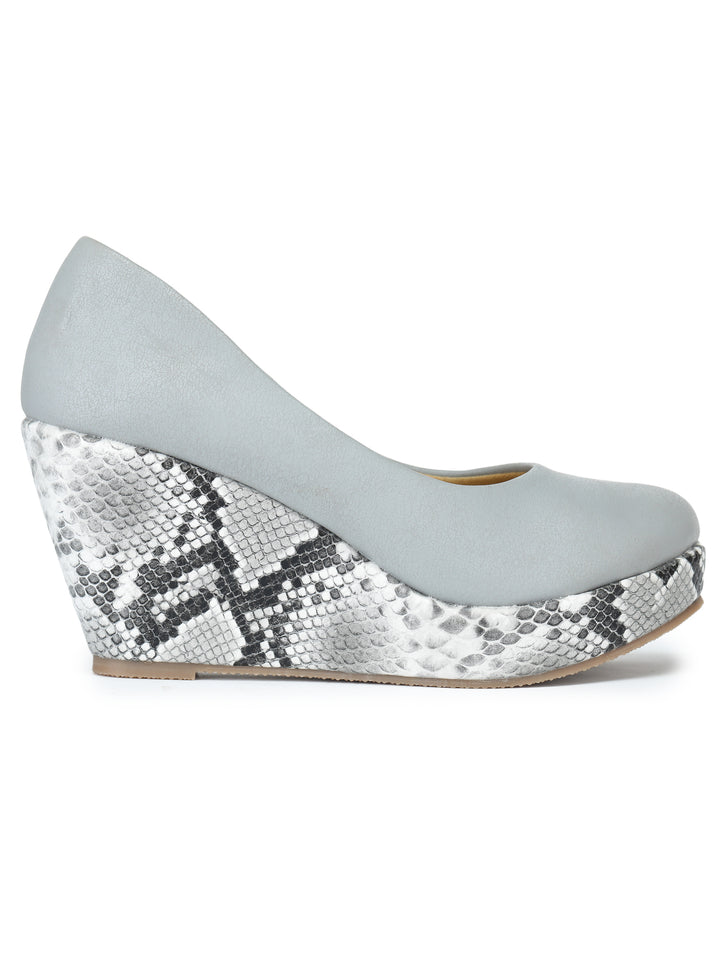 Shezone Women Grey Heels