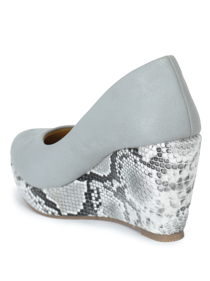 Shezone Women Grey Heels