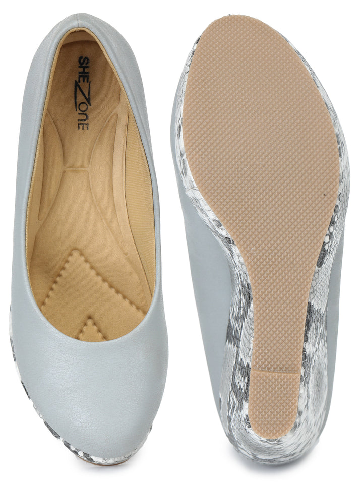 Shezone Women Grey Heels