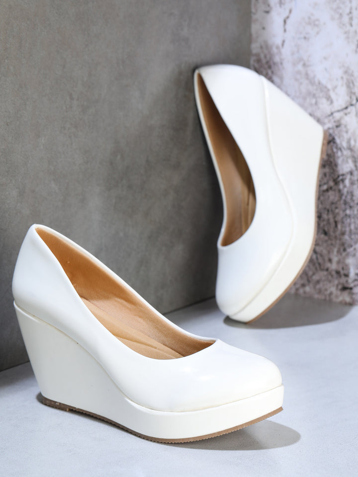 Shezone Women White Heels