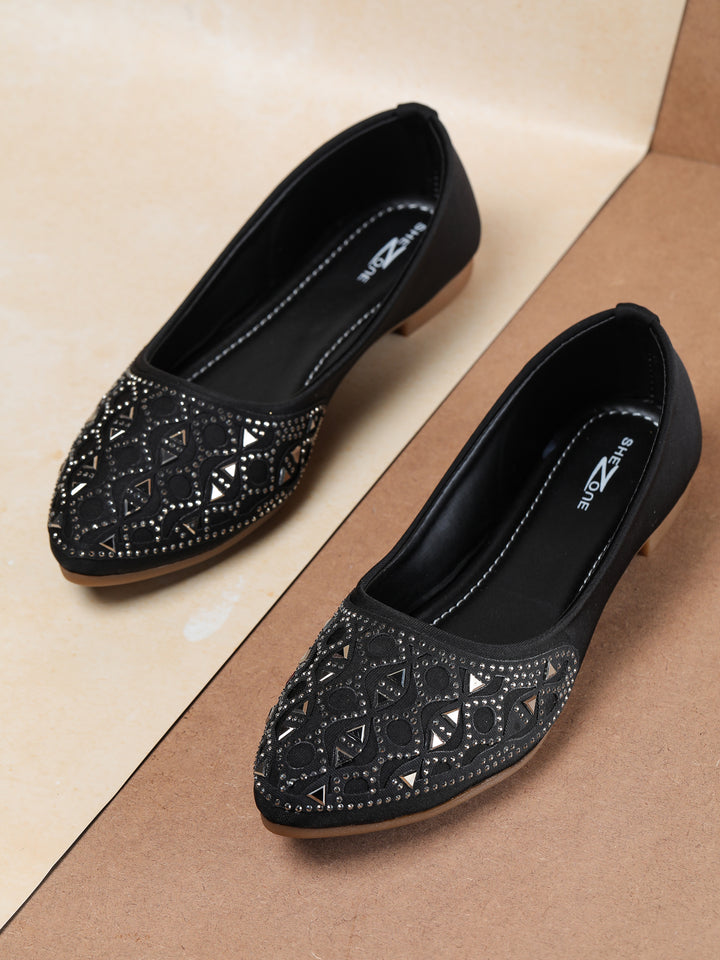 Shezone Women Black Flats