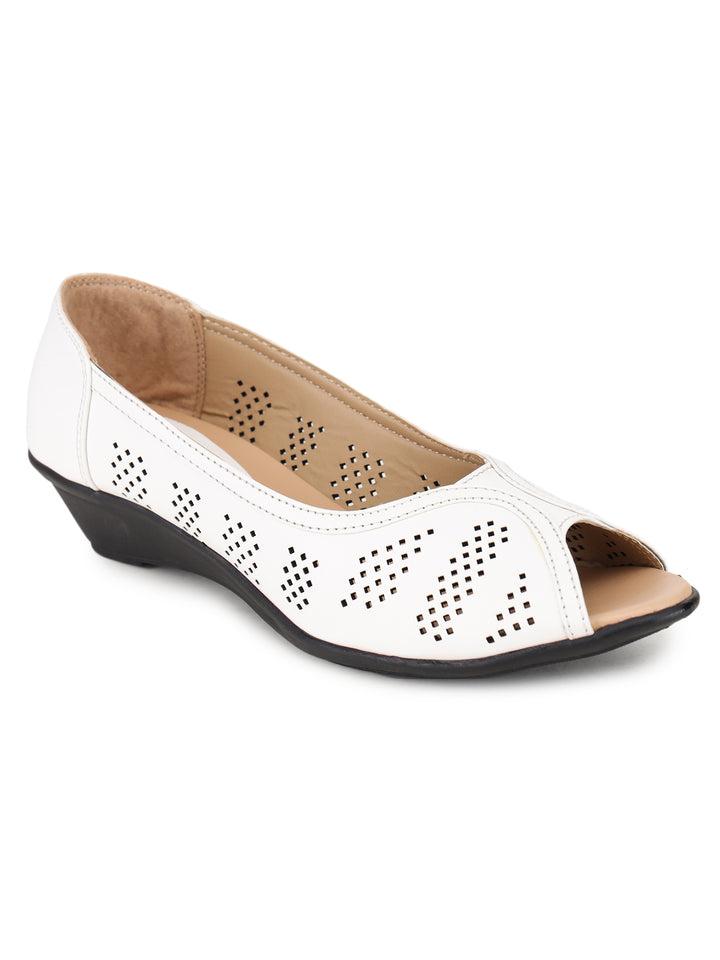 Shezone White Women Heels
